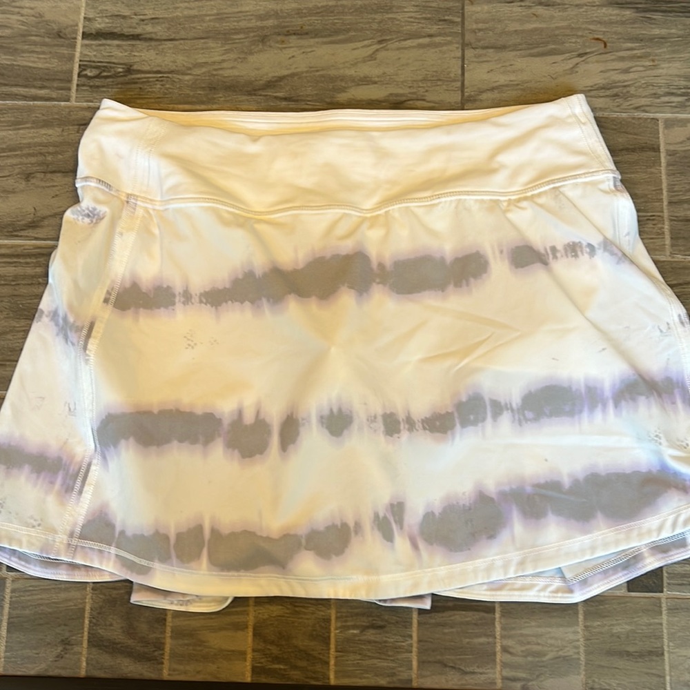 Lululemon Pace Rival Mi-Rise Skirt *Long size 6